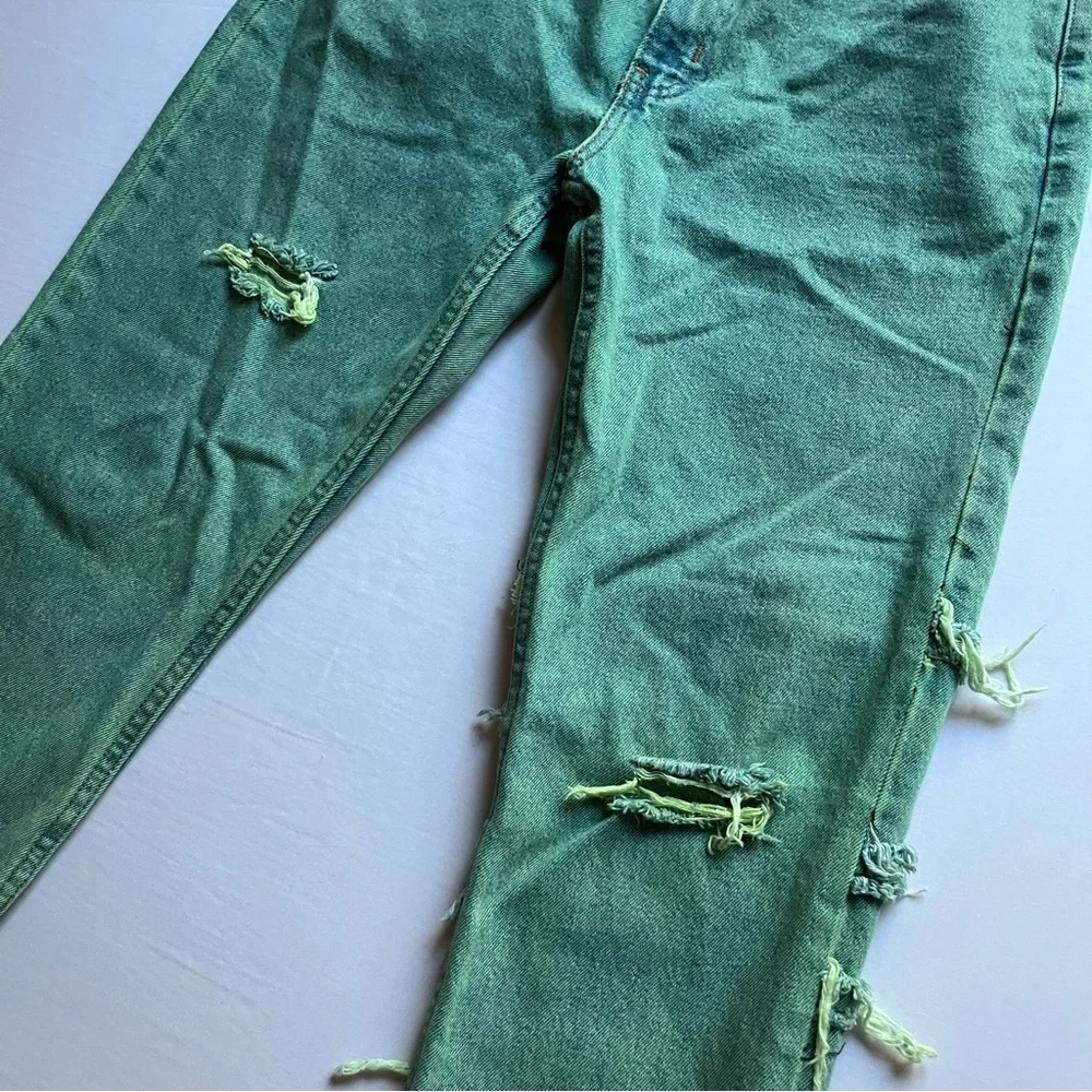 INTROVERT STUDIOS green denim‎ stone wash distressed slim straight jeans